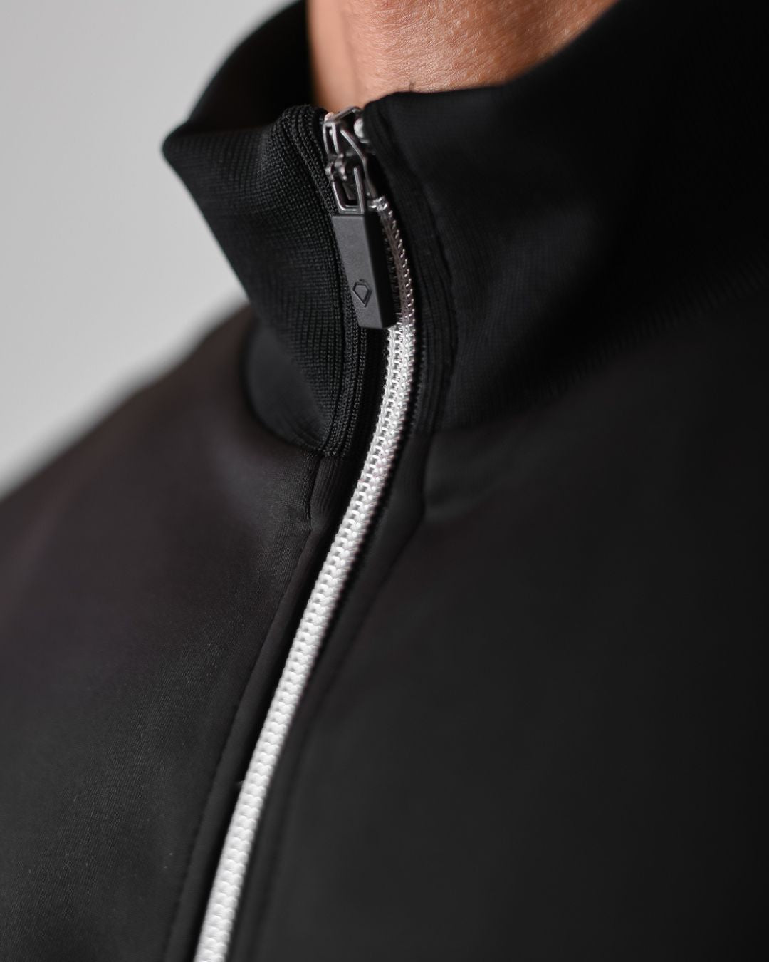TITAN JACKET